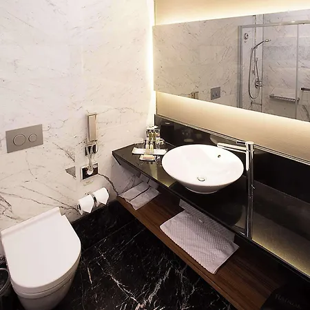 Doubletree By Hilton - Old Town