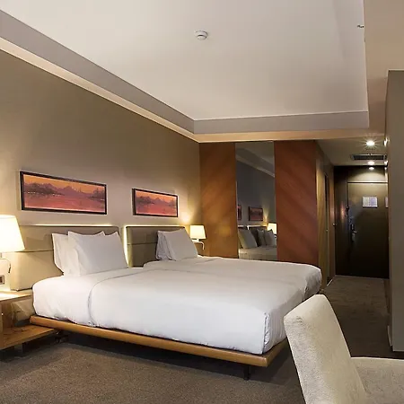 מלון Doubletree By Hilton - Old Town