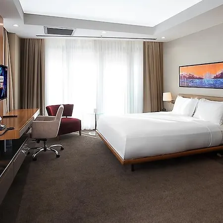 Doubletree By Hilton - Old Town מלון