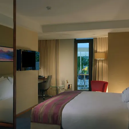 Doubletree By Hilton - Old Town מלון