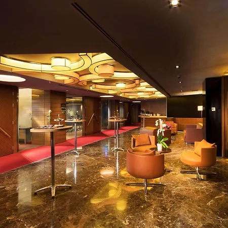 מלון Doubletree By Hilton - Old Town