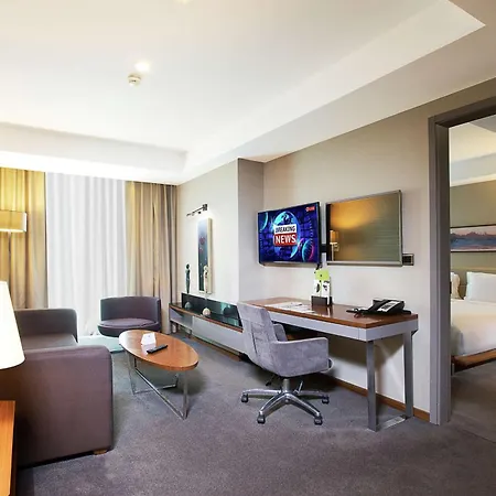 מלון Doubletree By Hilton - Old Town