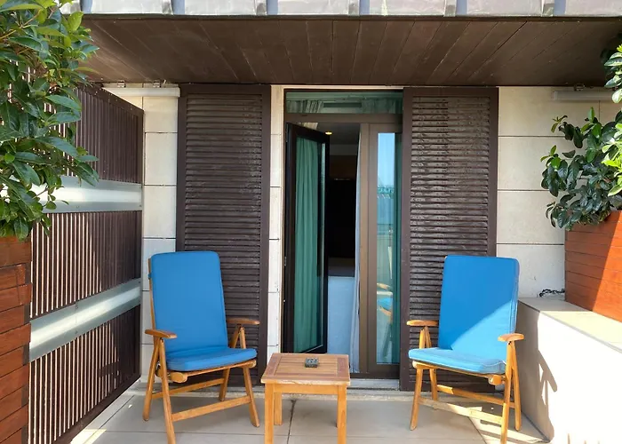 Отель Doubletree By Hilton - Old Town 5*