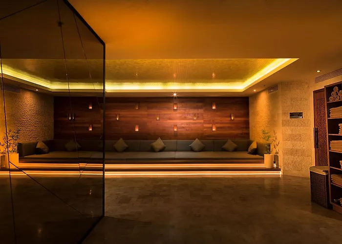 Отель Doubletree By Hilton - Old Town 5*