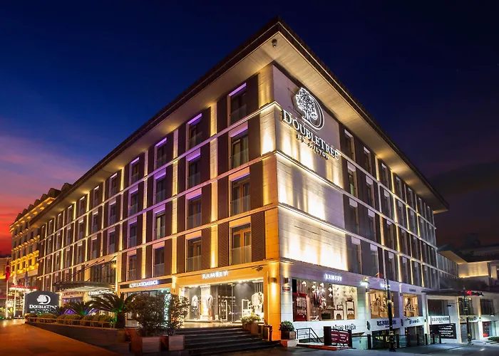 Отель Doubletree By Hilton - Old Town 5*