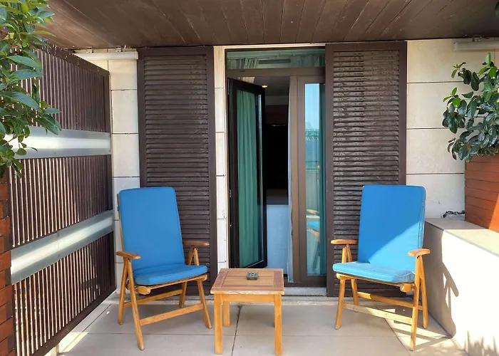 Отель Doubletree By Hilton - Old Town 5*