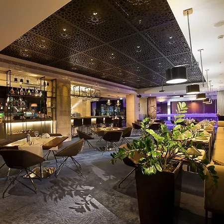 Doubletree By Hilton - Old Town Hotel